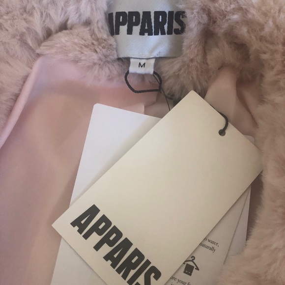 APPARIS-NWT Light Pink Oversized Fluffy Coat - Picture 6 of 15